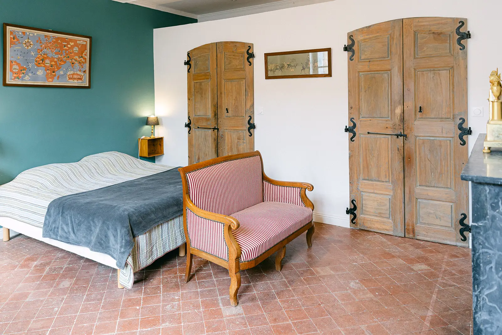Chateau Sériège - Hébergement - Chambre rustique